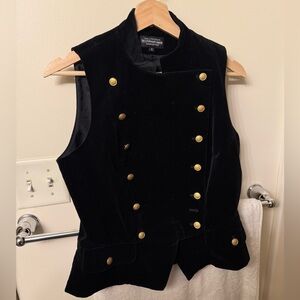 J Peterman Company Black Velvet Gold Crested Button Vest Sleeveless Jacket 8 Med